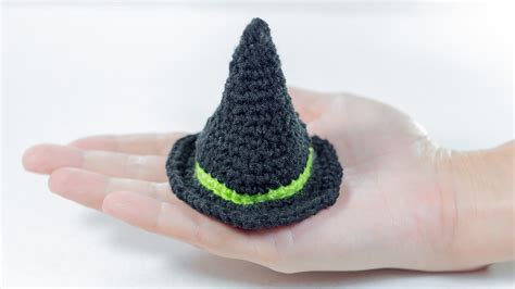 Crochet pattern for a quirky witch hat